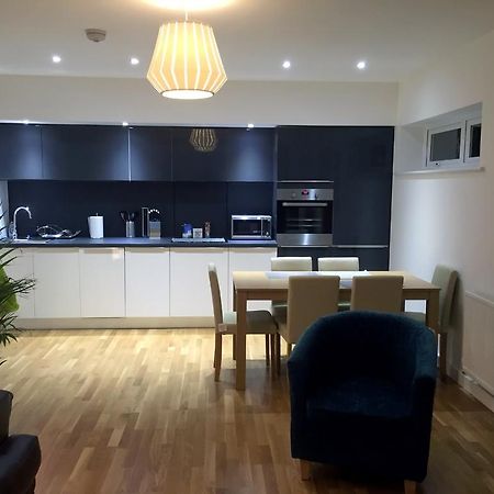 Stockley Apartments West Drayton  ภายนอก รูปภาพ