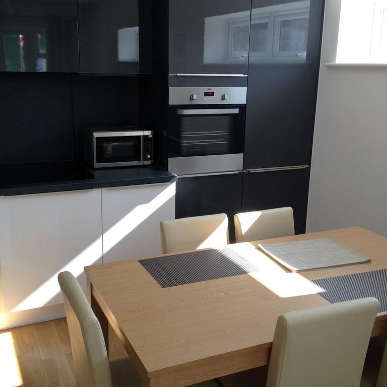 Stockley Apartments West Drayton  ภายนอก รูปภาพ