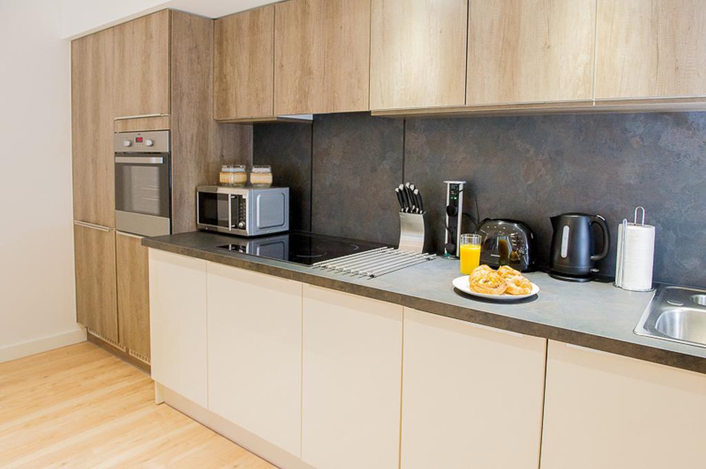 Stockley Apartments West Drayton  ภายนอก รูปภาพ