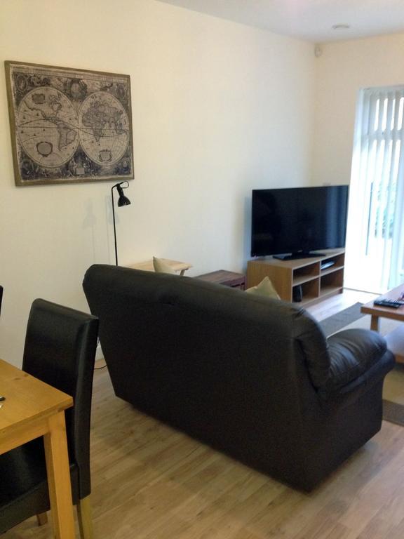 Stockley Apartments West Drayton  ภายนอก รูปภาพ