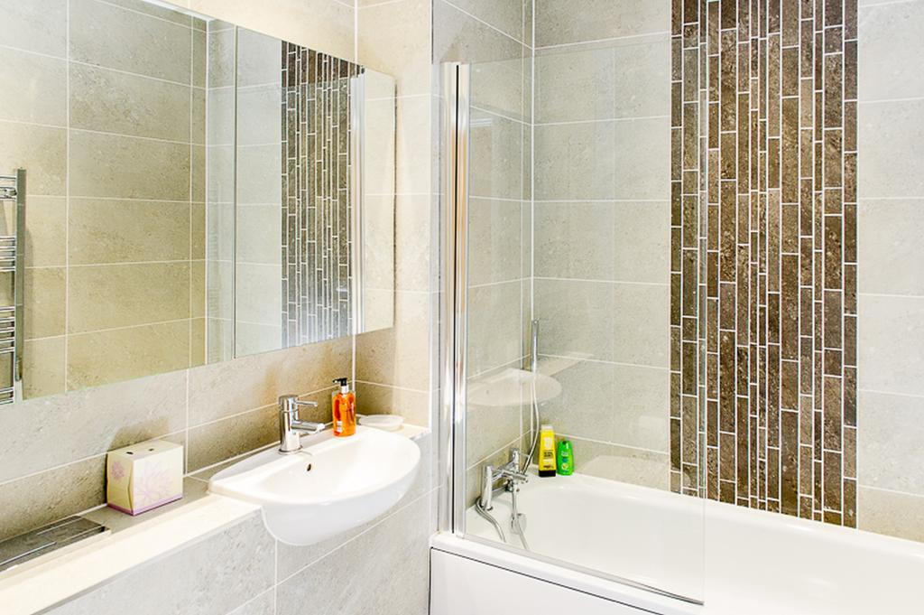 Stockley Apartments West Drayton  ภายนอก รูปภาพ