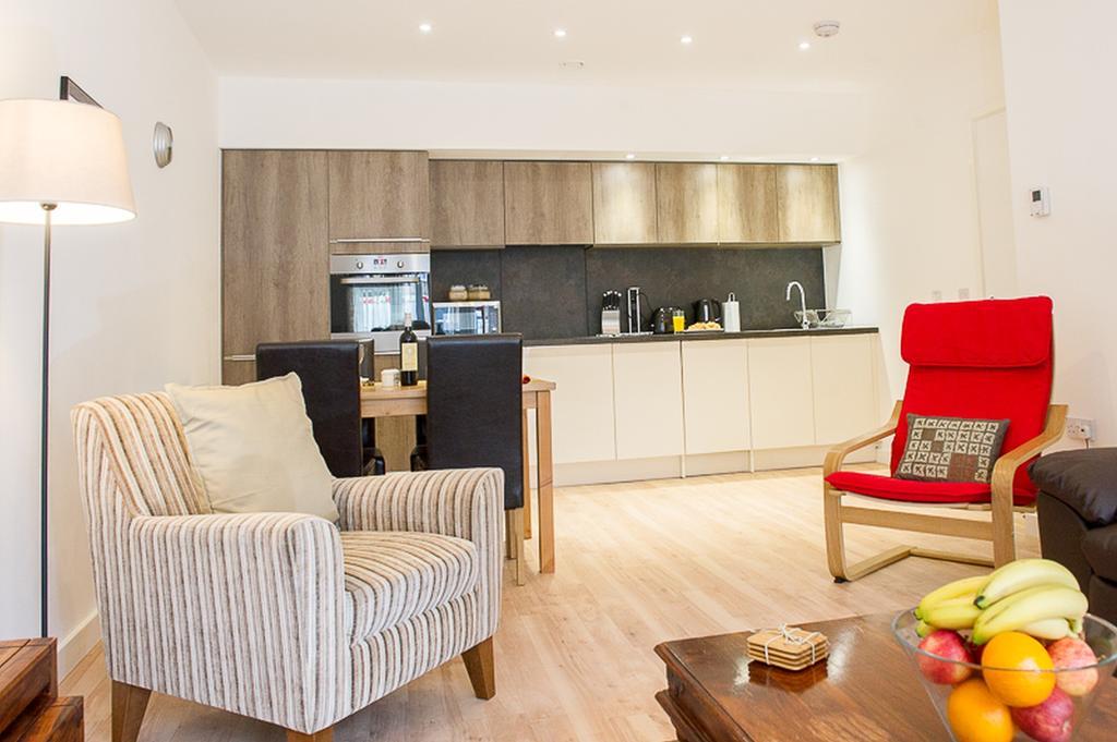 Stockley Apartments West Drayton  ภายนอก รูปภาพ